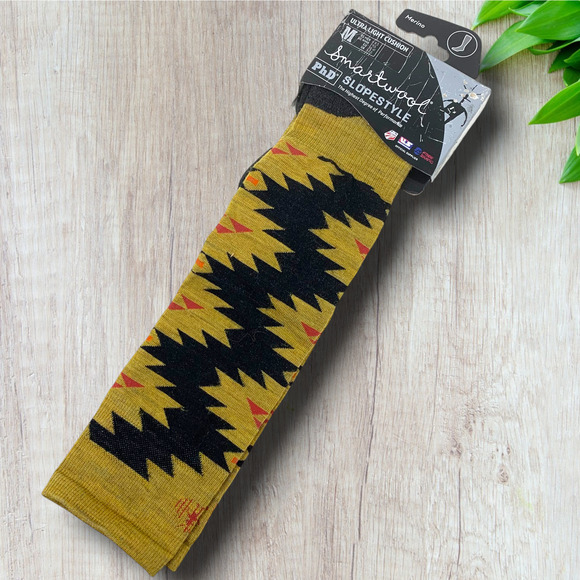 NEW Smartwool PhD Ski Socks Light Cushion Sz M Over The Calf Aztec Sunglow NWT - Picture 1 of 5
